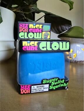 NIB Schylling Nice Cube Glow - BLUE